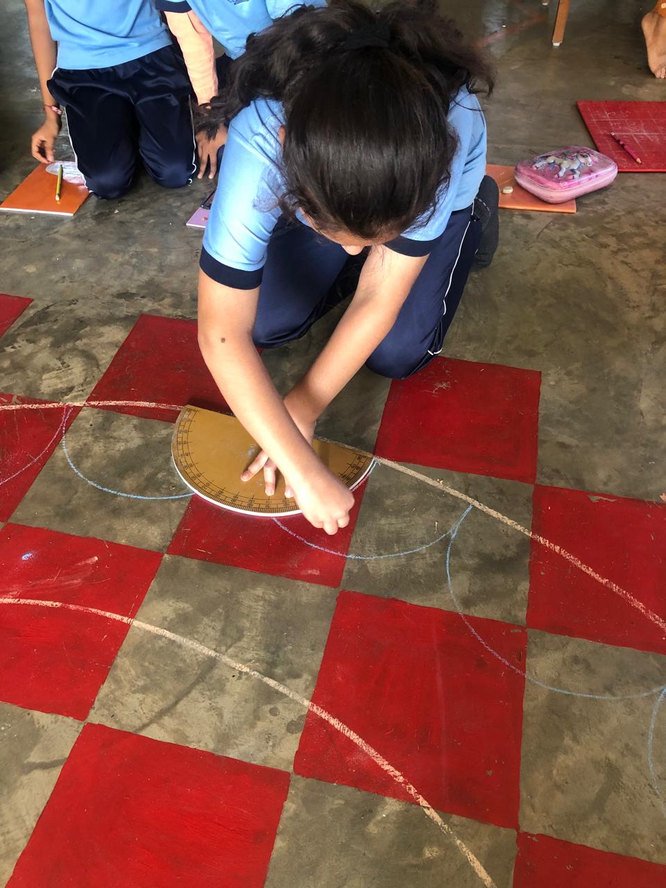 Circle patterns on the floor