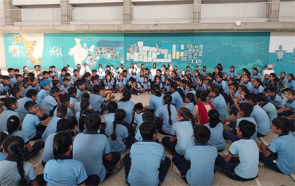 Starting the day with singing together